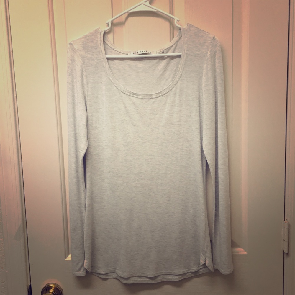 💕3 for $20💕 Max Studio long sleeve top